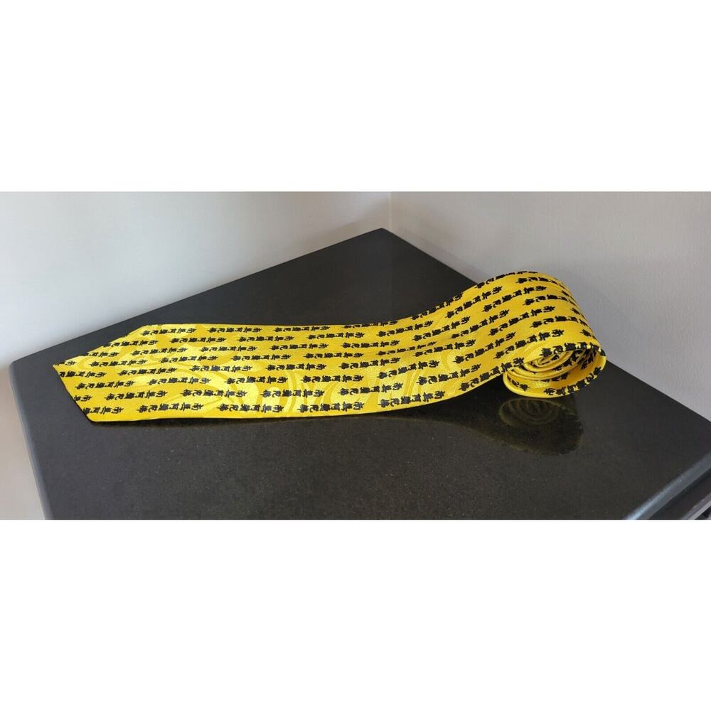 Gold City Handmade Chinese Lettering Gold Mens Tie 58" X 4"